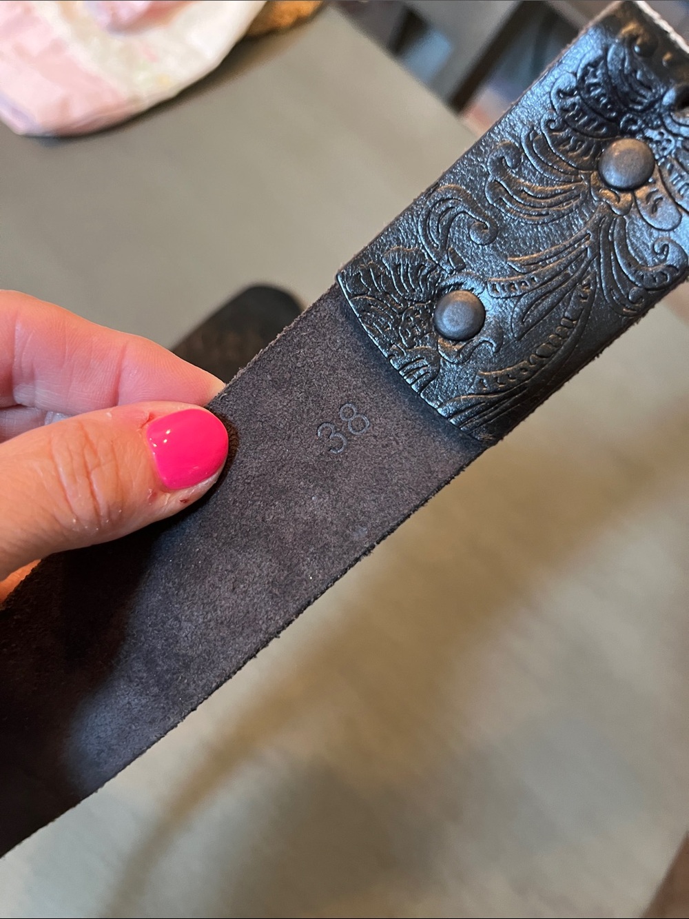 NEW BELTs heavy duty genuine full grain floral engraved tool leather belt Strap - Picture 9 of 9